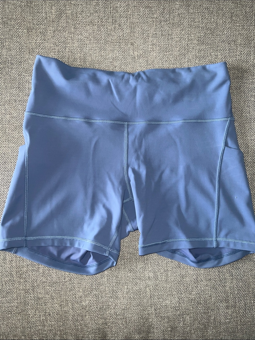 Lululemon Wunder Train High Rise biker shorts